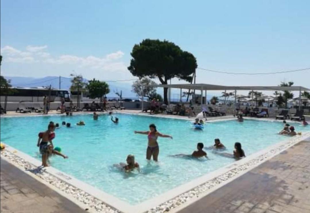 Buka Sandy Beach Messíni Dış mekan fotoğraf