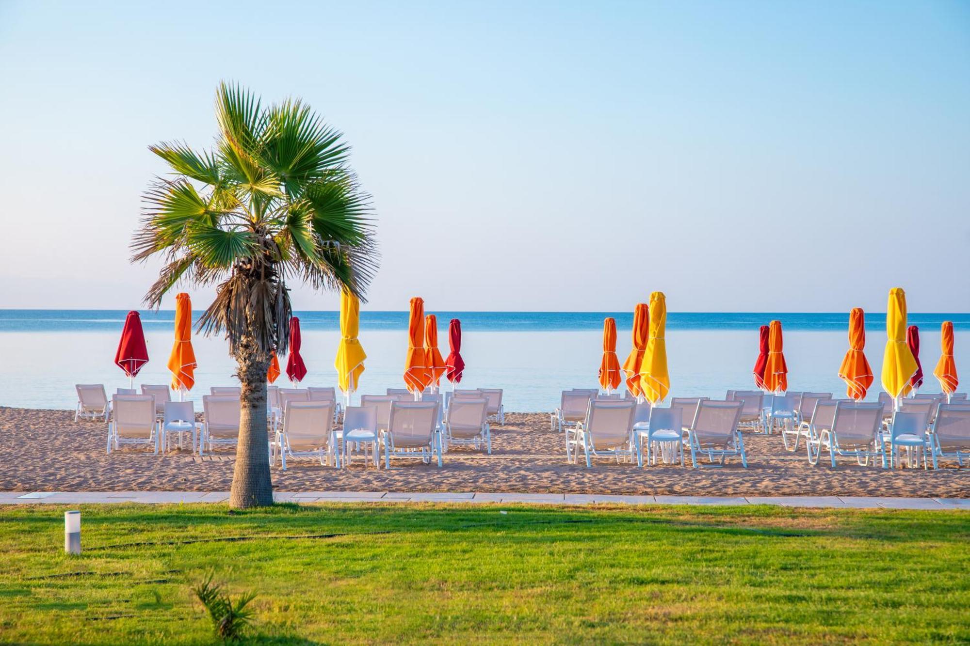 Buka Sandy Beach Messíni Dış mekan fotoğraf
