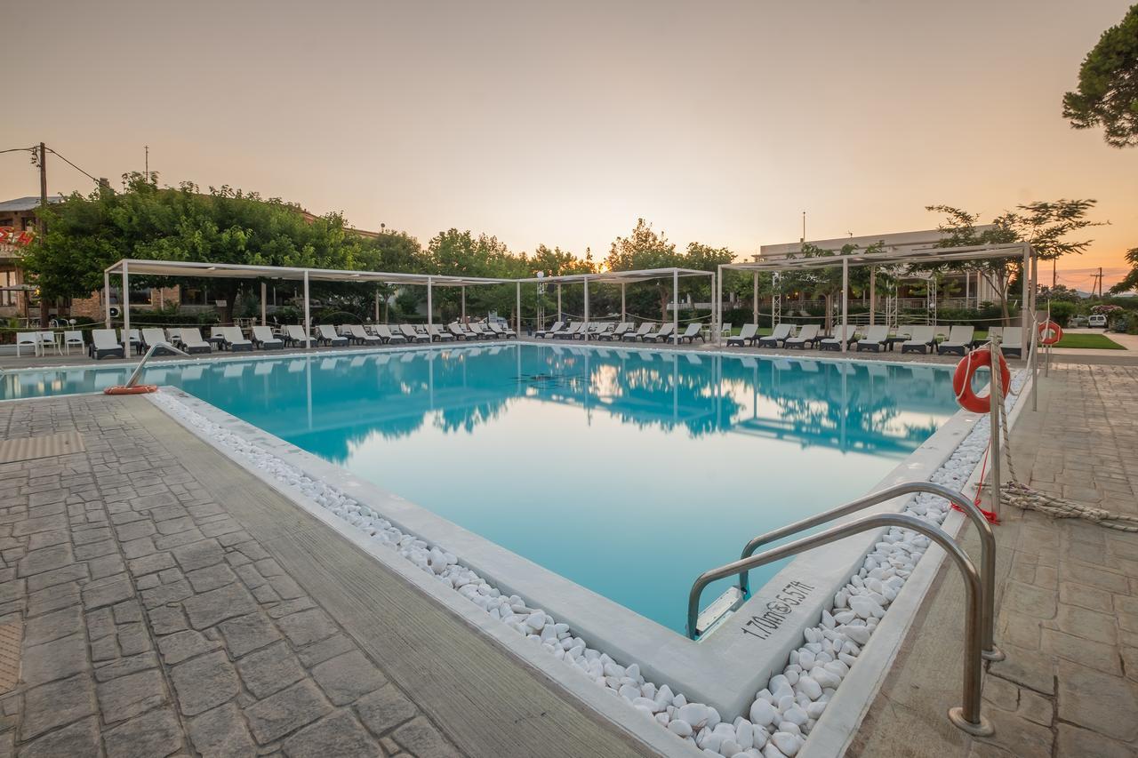 Buka Sandy Beach Messíni Dış mekan fotoğraf