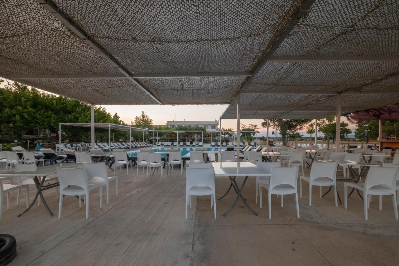Buka Sandy Beach Messíni Dış mekan fotoğraf